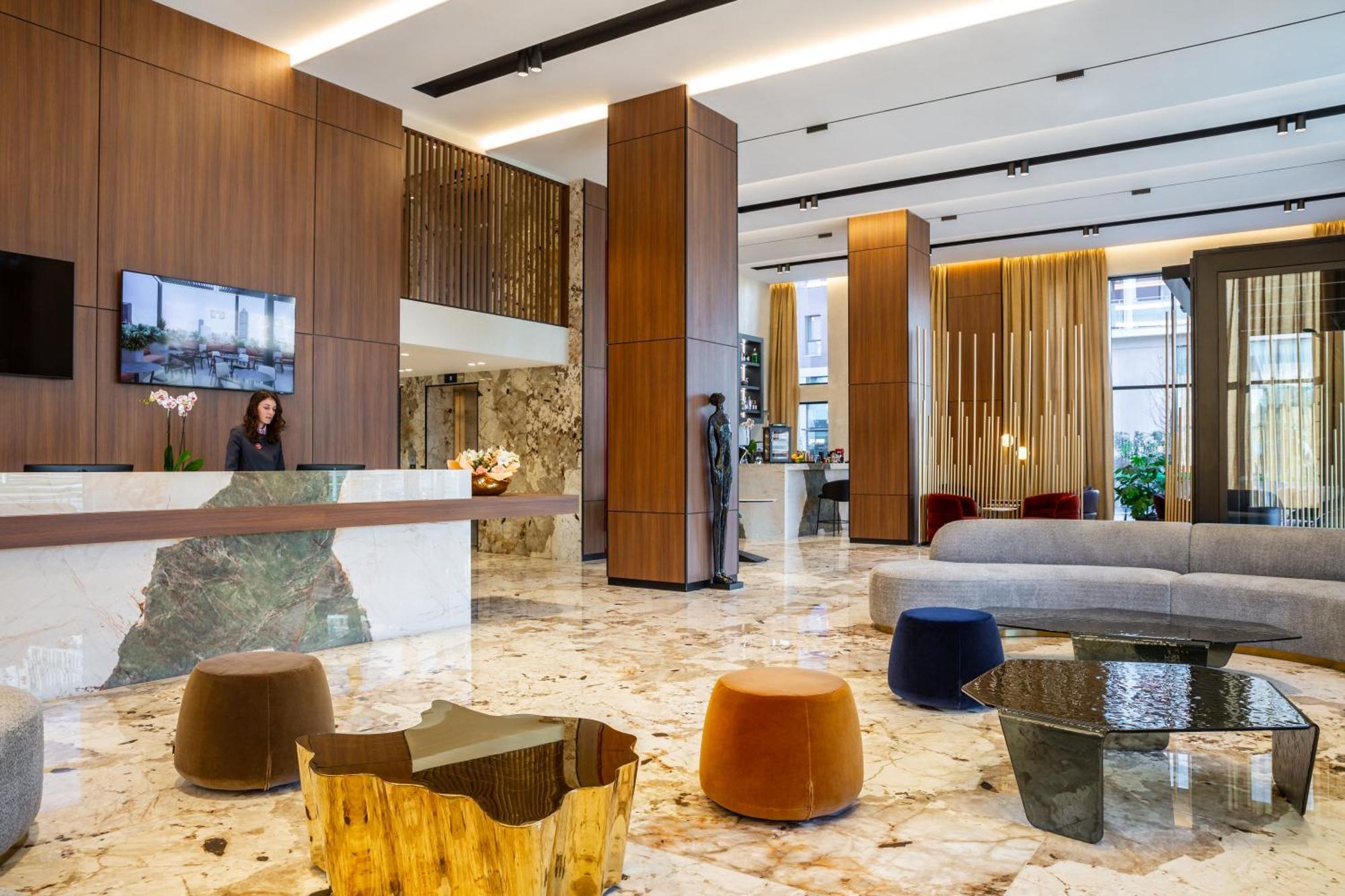 Mercure Tirana