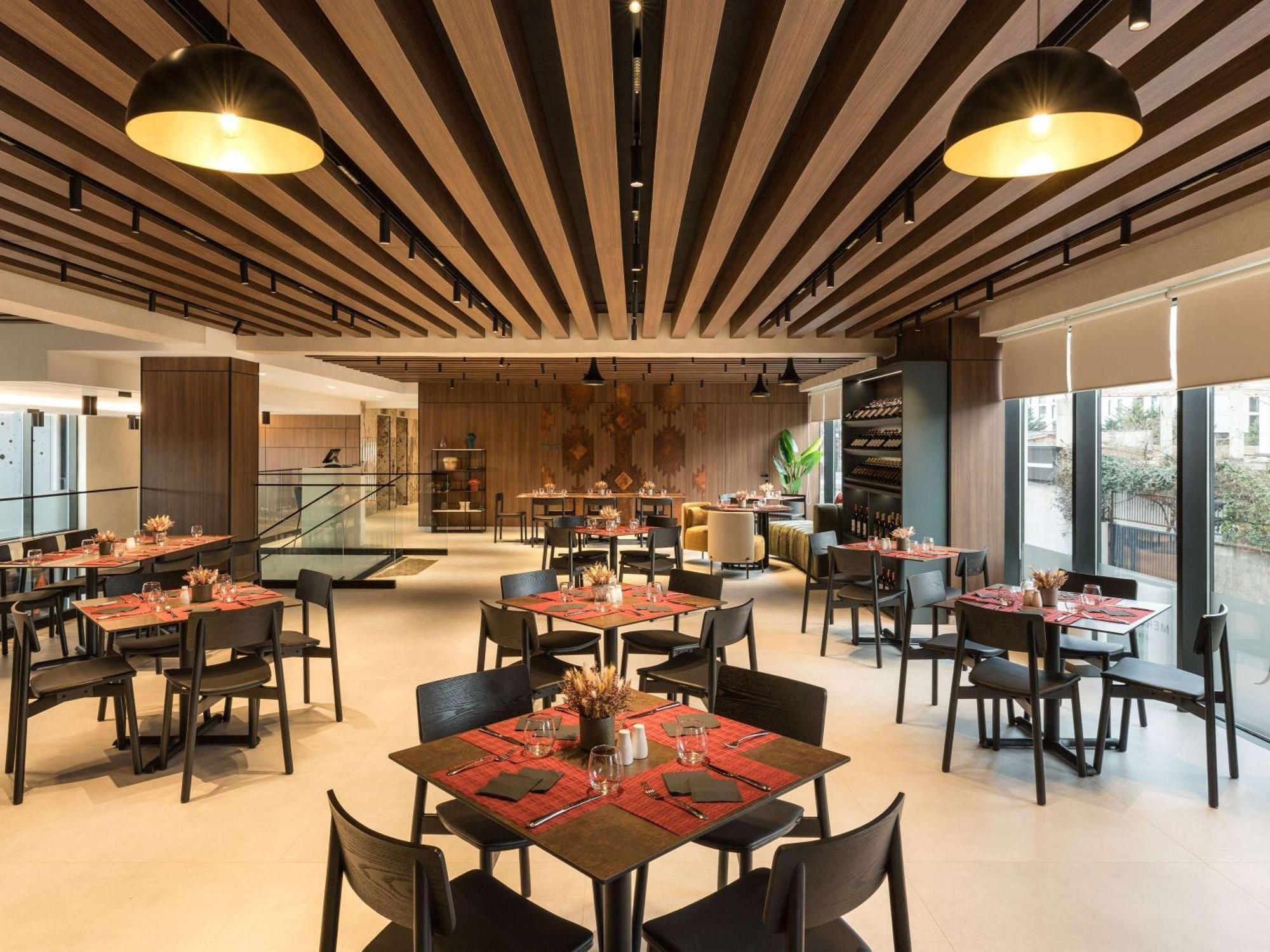 Mercure Tirana